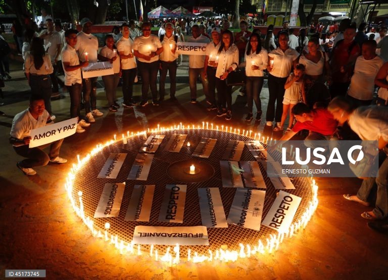 Colômbia: Vigília pelo fim da violência no país