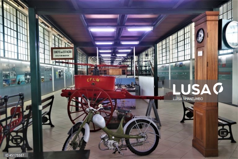 Museu dos Caminhos de Ferro de Moçambique, Maputo, Moçambique, 21 de maio de 2025. Há mais de cem anos que a emblemática Estação Central de Maputo marca o ritmo da capital moçambicana, mas o futuro passa cada vez mais por ser museu, menos por sítio onde apenas se apanha o comboio. (ACOMPANHA TEXTO DA LUSA DE 19-06-2025) LUÍSA NHANTUMBO/LUSA