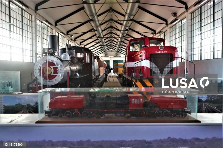 Museu dos Caminhos de Ferro de Moçambique, Maputo, Moçambique, 21 de maio de 2025. Há mais de cem anos que a emblemática Estação Central de Maputo marca o ritmo da capital moçambicana, mas o futuro passa cada vez mais por ser museu, menos por sítio onde apenas se apanha o comboio. (ACOMPANHA TEXTO DA LUSA DE 19-06-2025) LUÍSA NHANTUMBO/LUSA