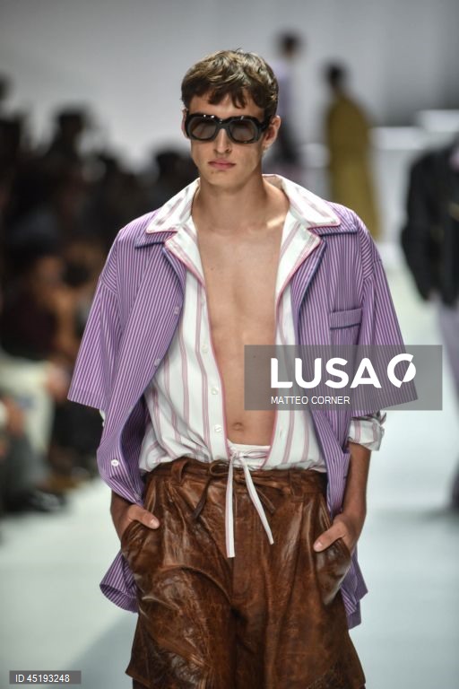 Milão: Desfile da moda Dolce & Gabbana