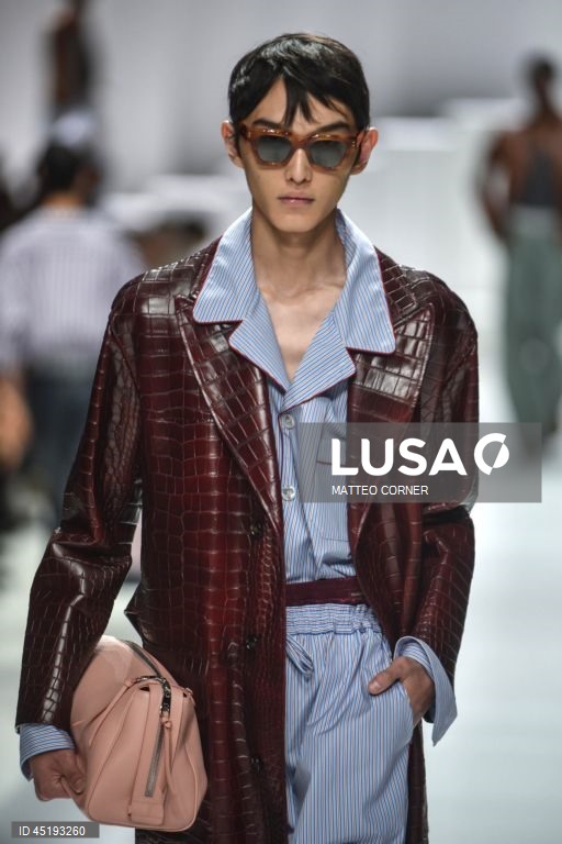 Milão: Desfile da moda Dolce & Gabbana