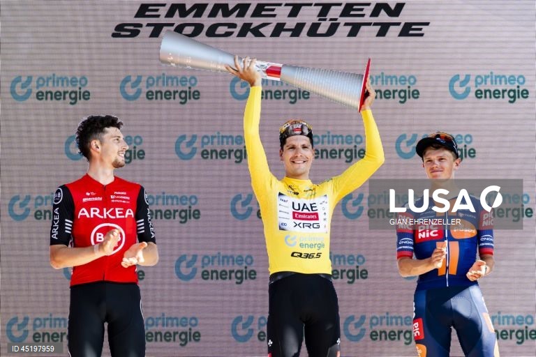 O ciclista português João Almeida (UAE Emirates) venceu hoje a Volta à Suíça, ao triunfar na oitava e última etapa em cronoescalada, em que anulou a diferença de 33 segundos para o então líder, o francês Kévin Vauquelin (Arkéa-B&B Hotels).
