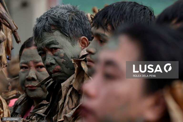 Filipinas: O Festival do Povo da Lama marca o dia da festa de São João Batista