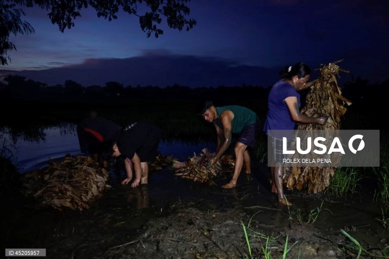 Filipinas: O Festival do Povo da Lama marca o dia da festa de São João Batista