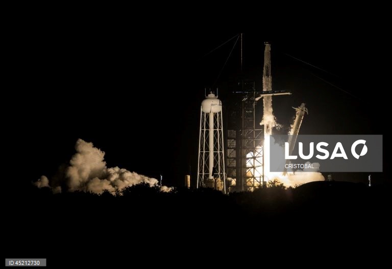 Missão Axiom-4 com 4 astronautas para a Estação Espacial Internacional