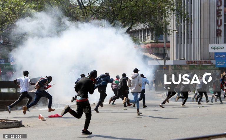 Quénia: Manifestação marca o aniversário do movimento de protesto da Geração Z em Nairobi