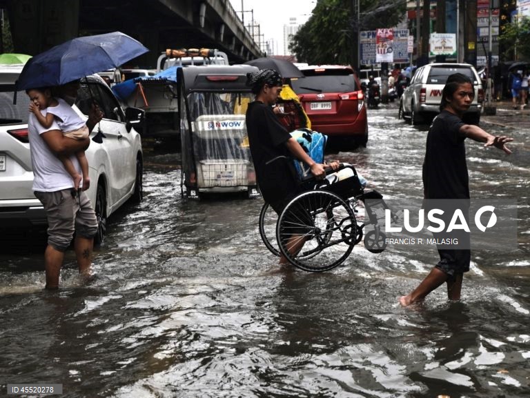 Filipinas: inundações em Manila provocadas por uma perturbação meteorológica