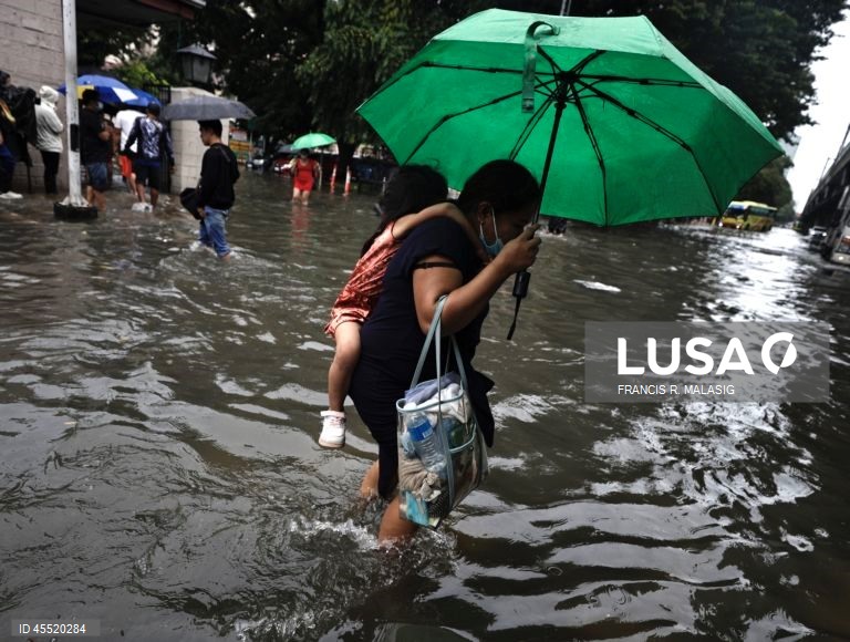 Filipinas: inundações em Manila provocadas por uma perturbação meteorológica