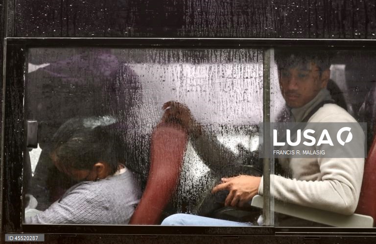 Filipinas: inundações em Manila provocadas por uma perturbação meteorológica