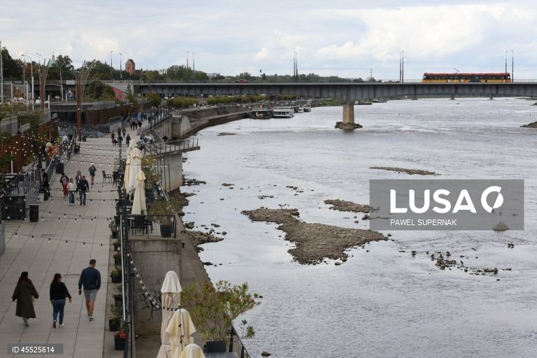 Polónia: nível baixo da água do rio Vístula devido à seca prolongada