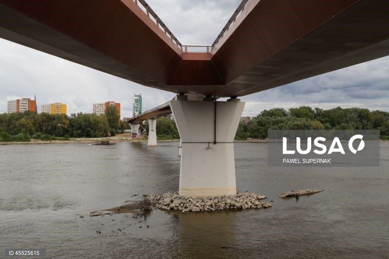 Polónia: nível baixo da água do rio Vístula devido à seca prolongada