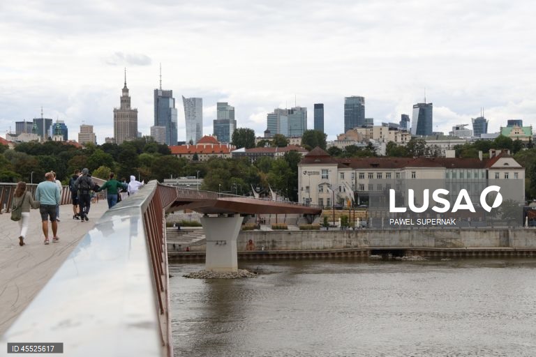 Polónia: nível baixo da água do rio Vístula devido à seca prolongada