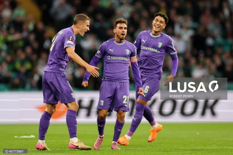 O Sporting de Braga venceu hoje o Celtic, por 2-0, em jogo da segunda jornada da fase de liga da Liga Europa de futebol, disputado em Glasgow.