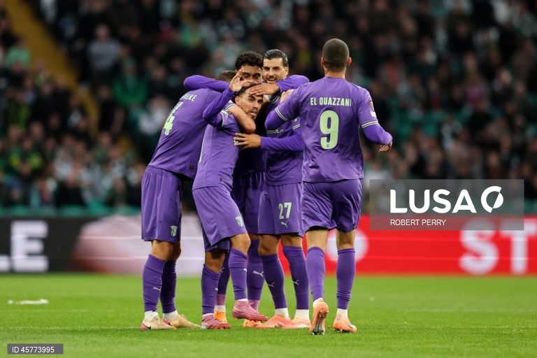 O Sporting de Braga venceu hoje o Celtic, por 2-0, em jogo da segunda jornada da fase de liga da Liga Europa de futebol, disputado em Glasgow.
