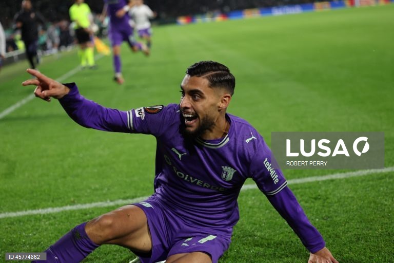 O Sporting de Braga venceu hoje o Celtic, por 2-0, em jogo da segunda jornada da fase de liga da Liga Europa de futebol, disputado em Glasgow.