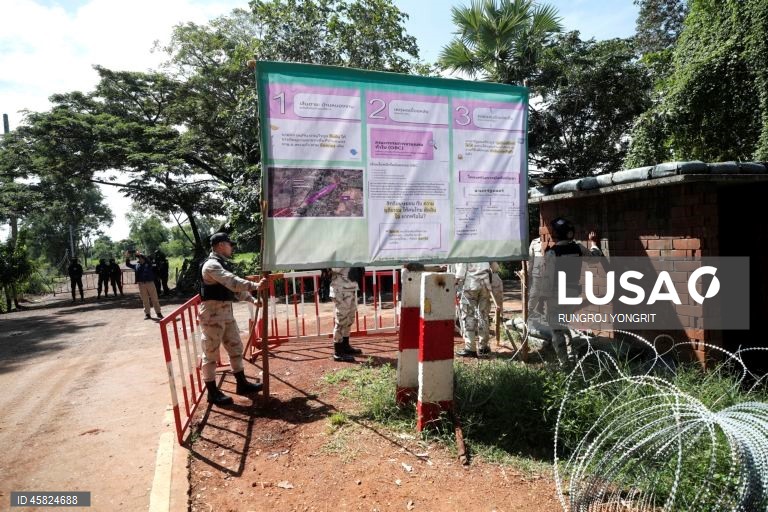 Prazo para os colonos cambojanos deixarem a zona fronteiriça controlada pela Tailândia chegou ao fim.