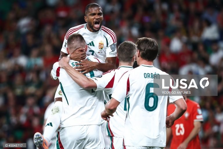 Portugal empatou 2-2 com a Hungria, na quarta jornada do Grupo F de qualificação europeia, e adiou a possibilidade de se apurar já hoje para a fase final do Mundial de futebol de 2026.