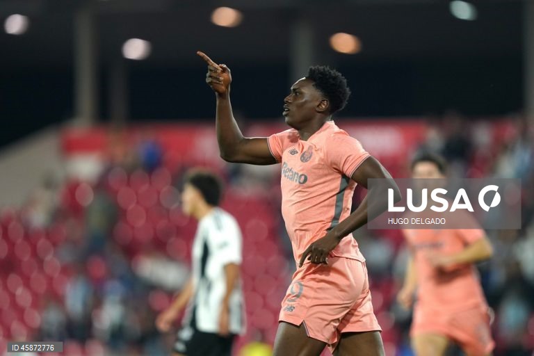 O FC Porto apurou-se hoje para a quarta eliminatória da Taça de Portugal de futebol, ao derrotar o Celoricense, do Campeonato de Portugal, por 4-0, com um ‘hat-trick’ de Samu, em jogo da terceira ronda.