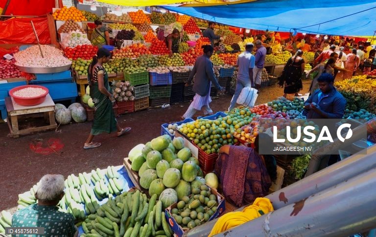 Bangalore: Preparações para o festival Diwali.