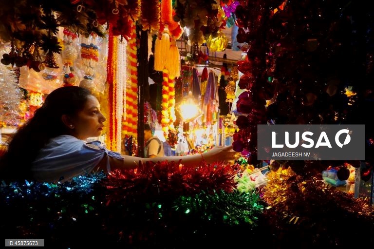 Bangalore: Preparações para o festival Diwali.