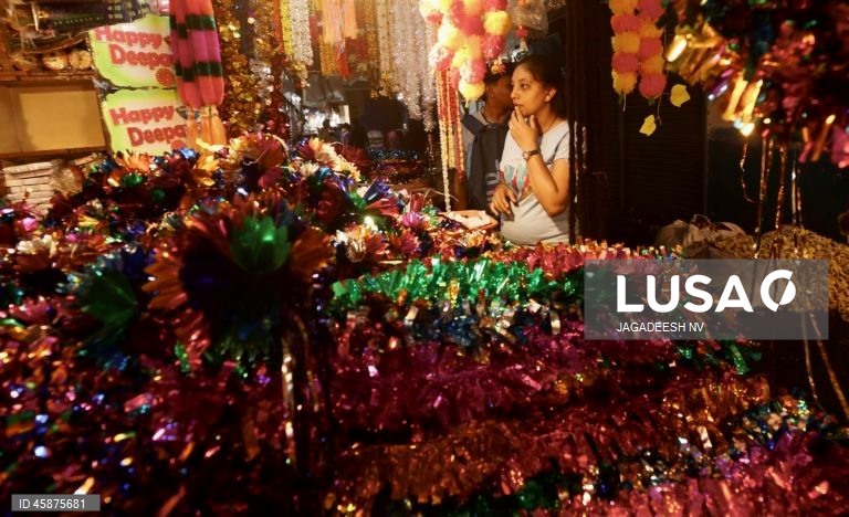 Bangalore: Preparações para o festival Diwali.