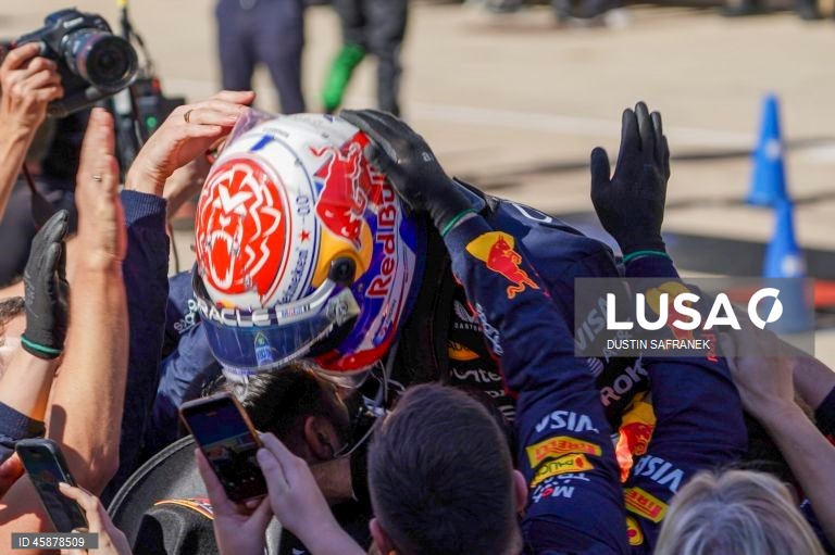 O piloto neerlandês Max Verstappen (Red Bull) venceu hoje o Grande Prémio dos Estados Unidos de Fórmula 1, 19.ª ronda da temporada, e recuperou pontos para os rivais.