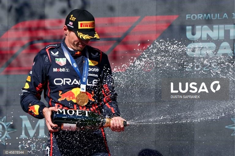 O piloto neerlandês Max Verstappen (Red Bull) venceu hoje o Grande Prémio dos Estados Unidos de Fórmula 1, 19.ª ronda da temporada, e recuperou pontos para os rivais.