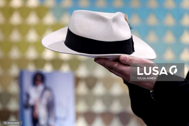  leilão de memorabilia musical da Propstore Auction House em Londres