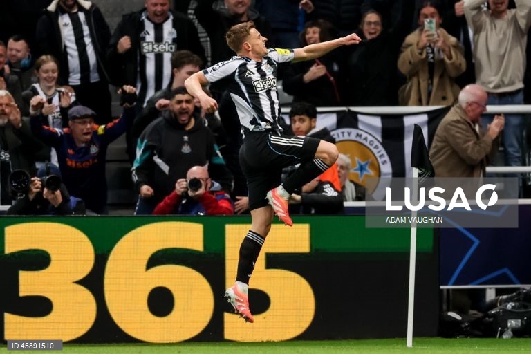 O Benfica foi hoje derrotado na visita aos ingleses do Newcastle, por 3-0, na terceira jornada da fase de liga da Liga dos Campeões de futebol, e continua sem pontuar na prova.