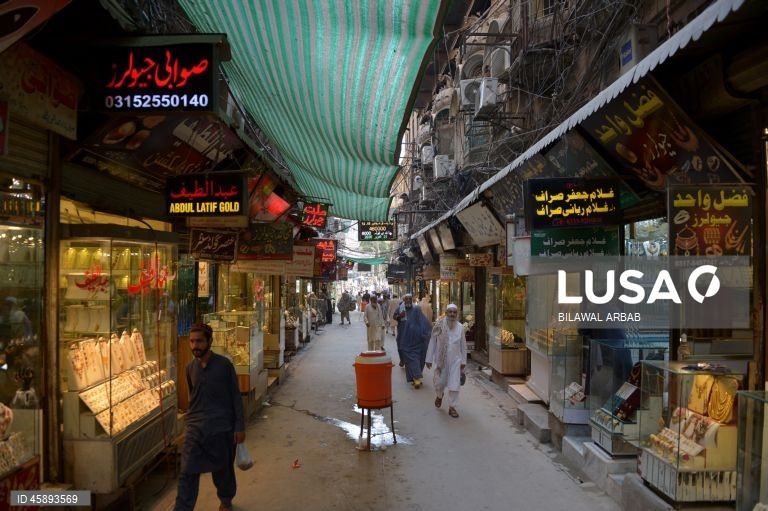 Paquistão: Ourives em Peshawar.