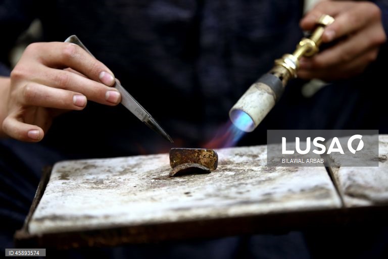 Paquistão: Ourives em Peshawar.