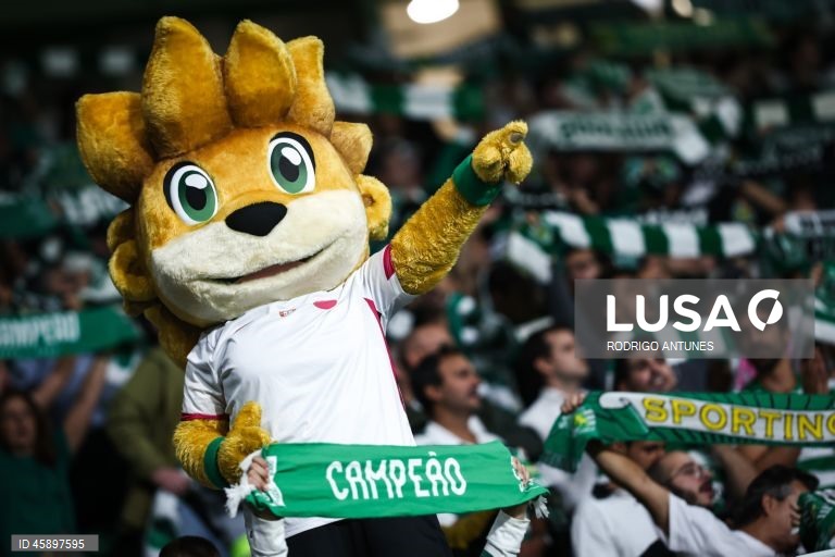 O Sporting venceu ao Marselha, por 2-1, na terceira jornada da fase de liga da Liga dos Campeões de futebol, numa partida em que os anfitriões deram a volta ao resultado com os franceses reduzidos a 10.
