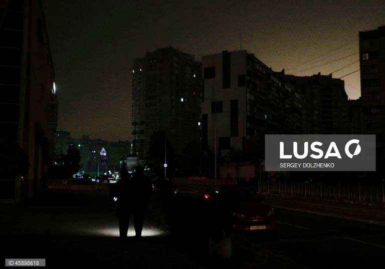 Ucrânia corta eletricidade após bombardeio russo na noite anterior