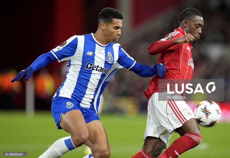  O FC Porto somou hoje a primeira derrota da época, ao perder por 2-0 no terreno dos ingleses do Nottingham Forest, em jogo da terceira jornada da fase de liga da Liga Europa de futebol.