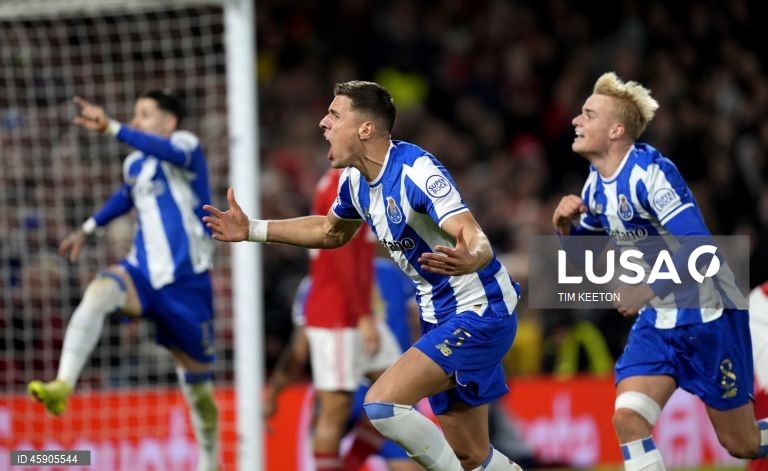  O FC Porto somou hoje a primeira derrota da época, ao perder por 2-0 no terreno dos ingleses do Nottingham Forest, em jogo da terceira jornada da fase de liga da Liga Europa de futebol.