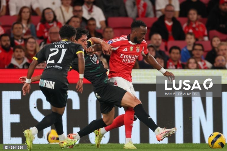 O detentor do título Benfica qualificou-se hoje para a ‘final four’ da edição 2025/26 da Taça da Liga em futebol, ao vencer em casa o Tondela por 3-0, marcando encontro nas meias-finais com o Sporting de Braga.