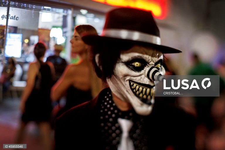 Festa de Halloween em Miami Beach 2025