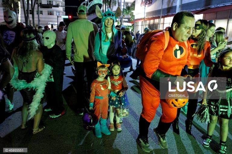 Festa de Halloween em Miami Beach 2025