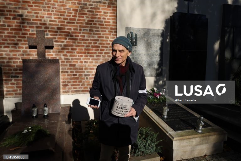 Dia de Todos os Santos na Polónia