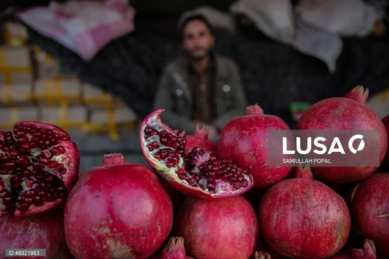 Afeganistão: Época da romã em Cabul