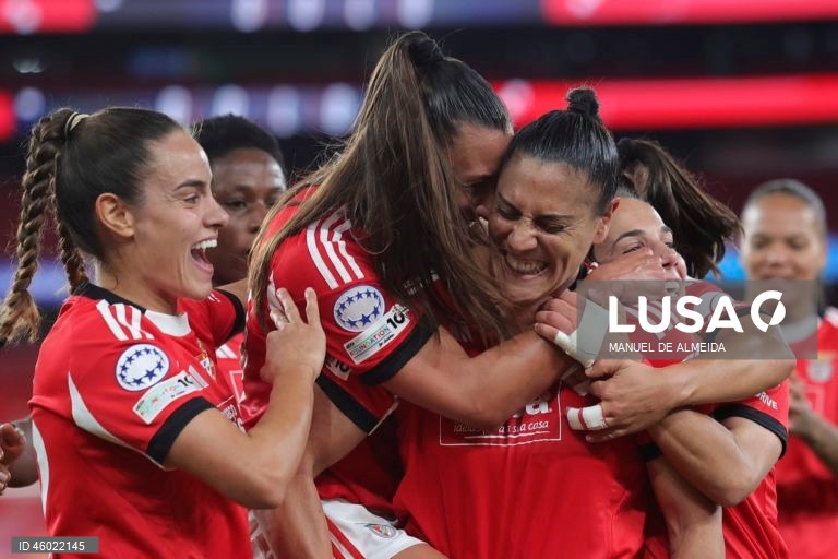 Futebol: Liga dos Campeões Feminina - Benfica vs Twente
