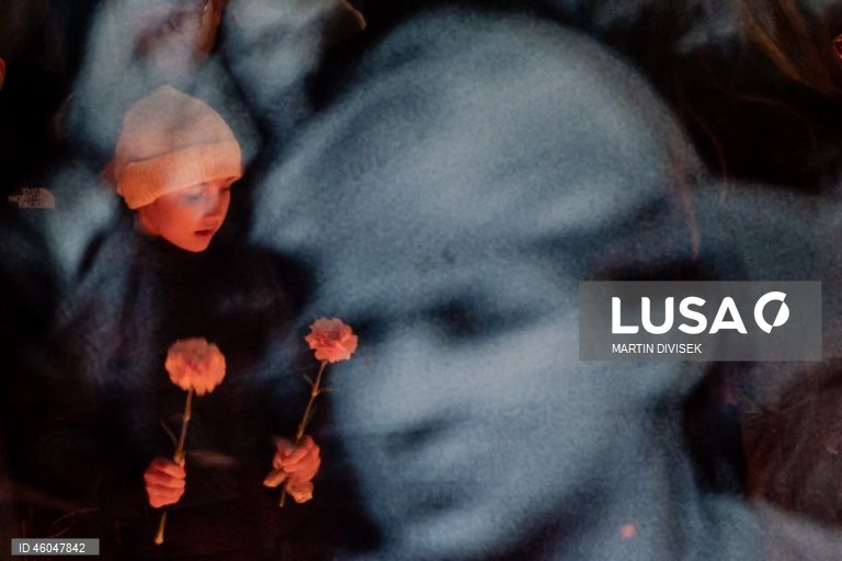 República Checa comemora o 36.º aniversário da Revolução de Veludo