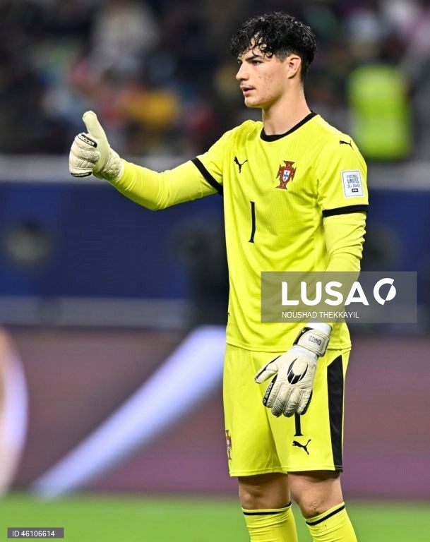 Portugal conquistou hoje o título mundial de futebol de sub-17, pela primeira vez, ao vencer a Áustria, por 1-0, em Doha, na final do Campeonato do Mundo.