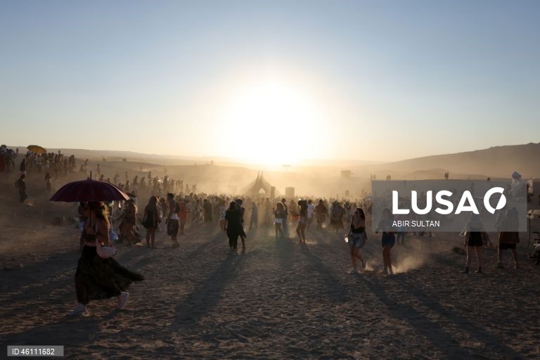 Israel: Festival Midburn no deserto do Negev