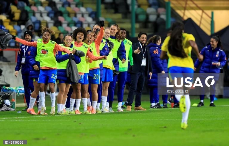 Portugal foi hoje goleado pelo Brasil, por 5-0, em Aveiro, num jogo de preparação para a fase de qualificação europeia para o Mundial2027 feminino de futebol, que começa em março de 2026.