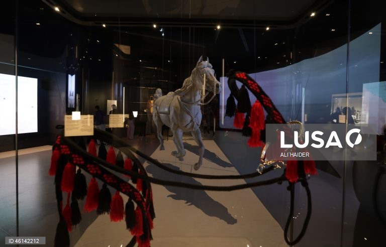 Abu Dhabi: Inauguração do Museu Nacional Zayed