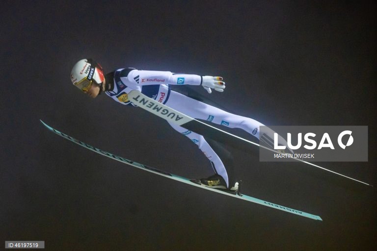 Alemanha: Taça do Mundo de Saltos de Esqui da FIS em Klingenthal