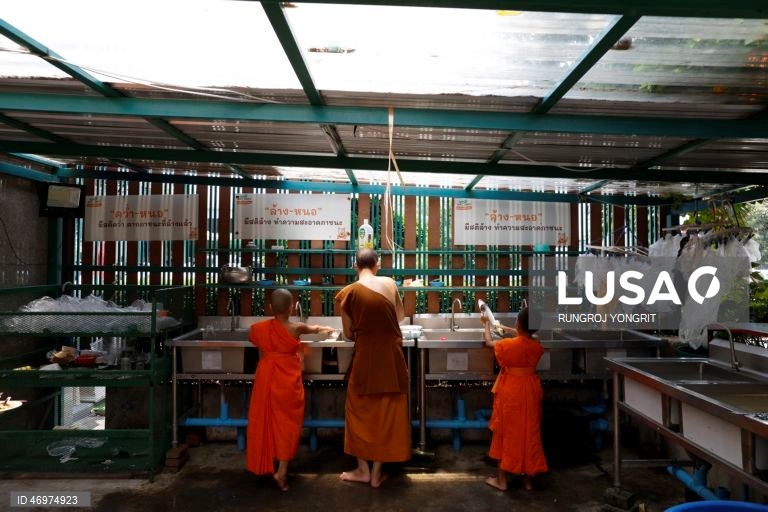 Tailândia: Templo budista combate o desperdício com um programa de gestão de resíduos