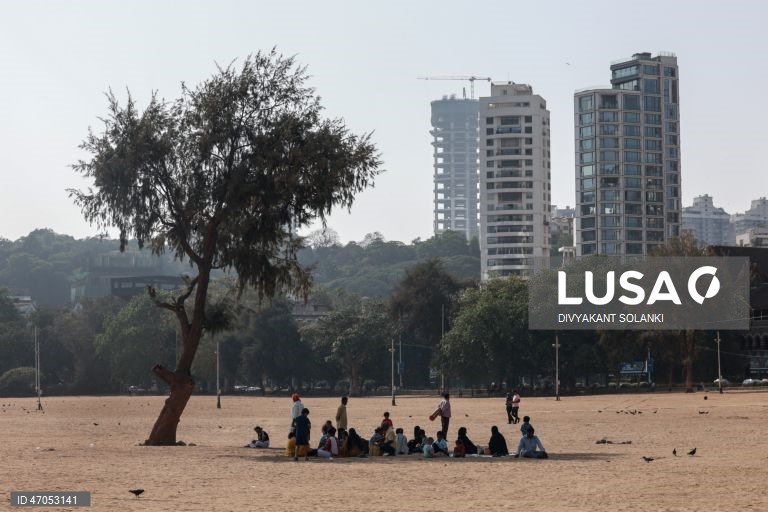 Autoridades indianas emitem um alerta amarelo de calor para Mumbai