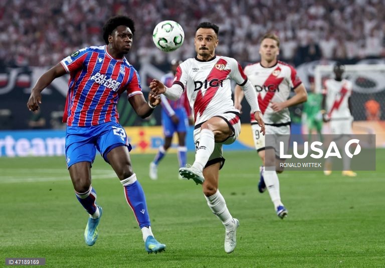 O Crystal Palace conquistou hoje a quinta edição da Liga Conferência em futebol, ao vencer na final o Rayo Vallecano, por 1-0, em Leipzig, na Alemanha, com um golo do avançado francês Jean-Philippe Mateta, aos 51 minutos.